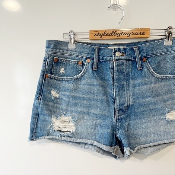 Madewell Relaxed Denim Shorts in Homecrest Wash: Ripped Edition - Picture 7 of 12
